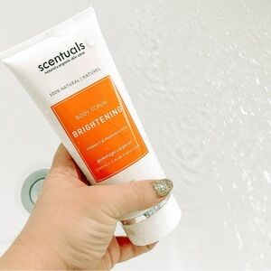 Scentuals Natural and Organic Skin Care - Brightening Body Scrub